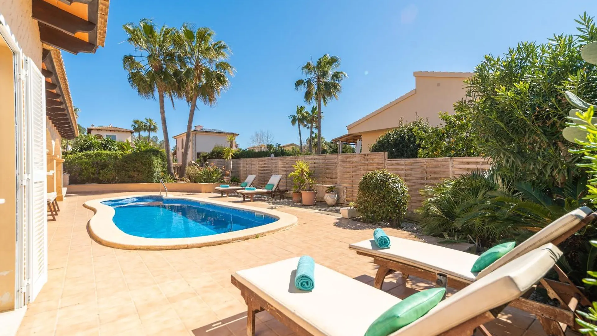Villa Son Serra, Pool And Chill Out Close To The Beach Son Serra de Marina